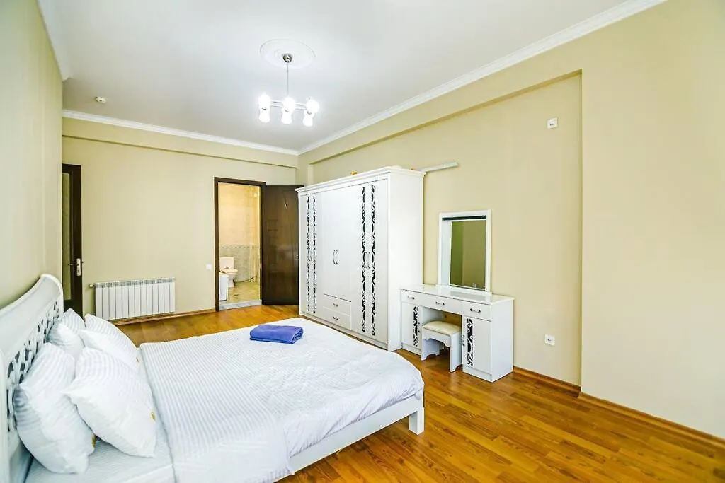Baku Apartment K50